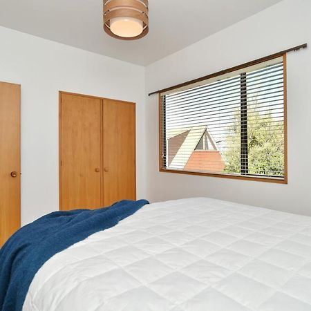 Bristol St - Christchurch Holiday Homes Екстериор снимка